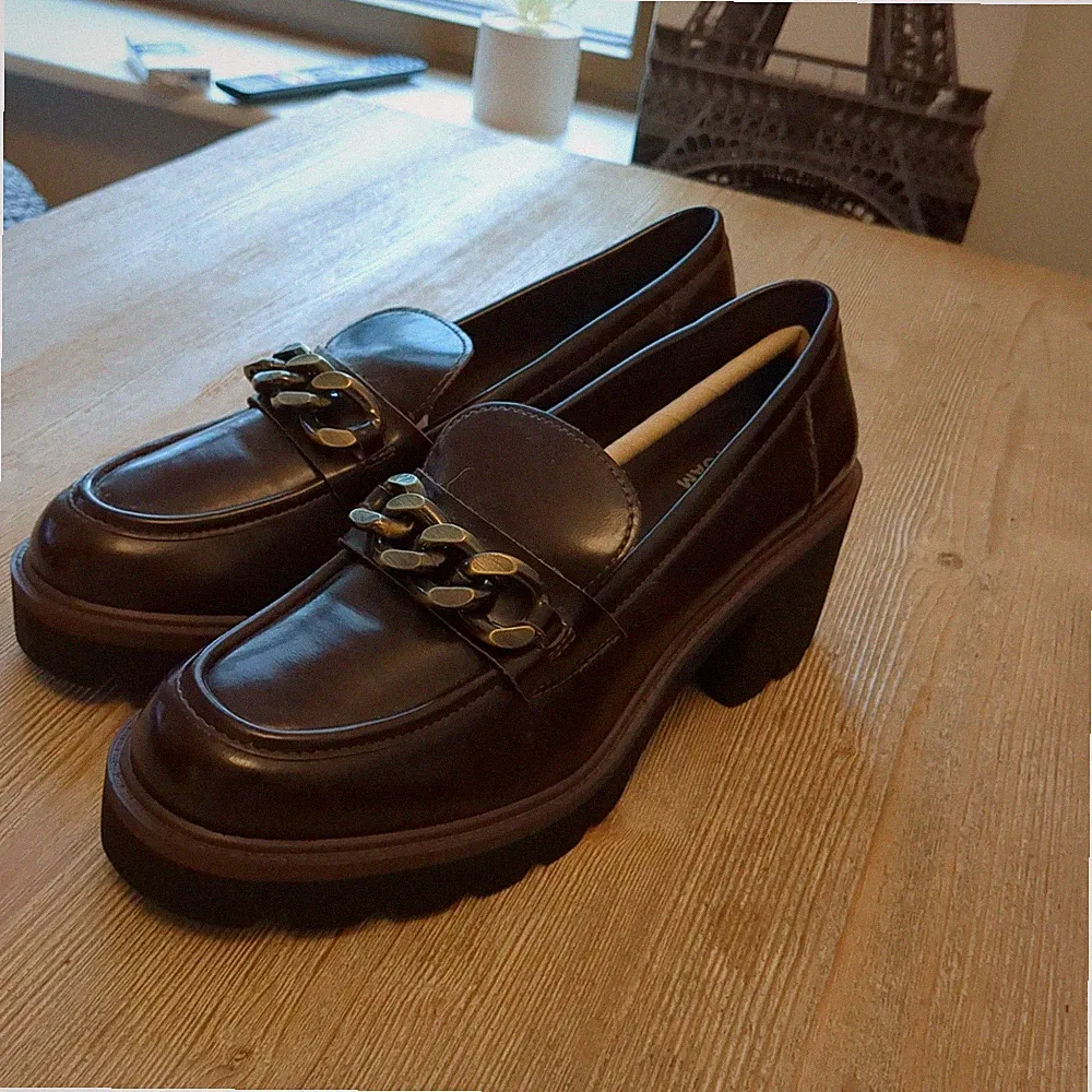 38 Leder-Loafer