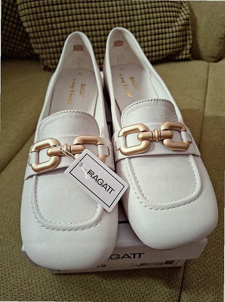 Loafer Bagatt, Halbschuhe / Bugatti? Gr. 42 Weiß/ Eierschale