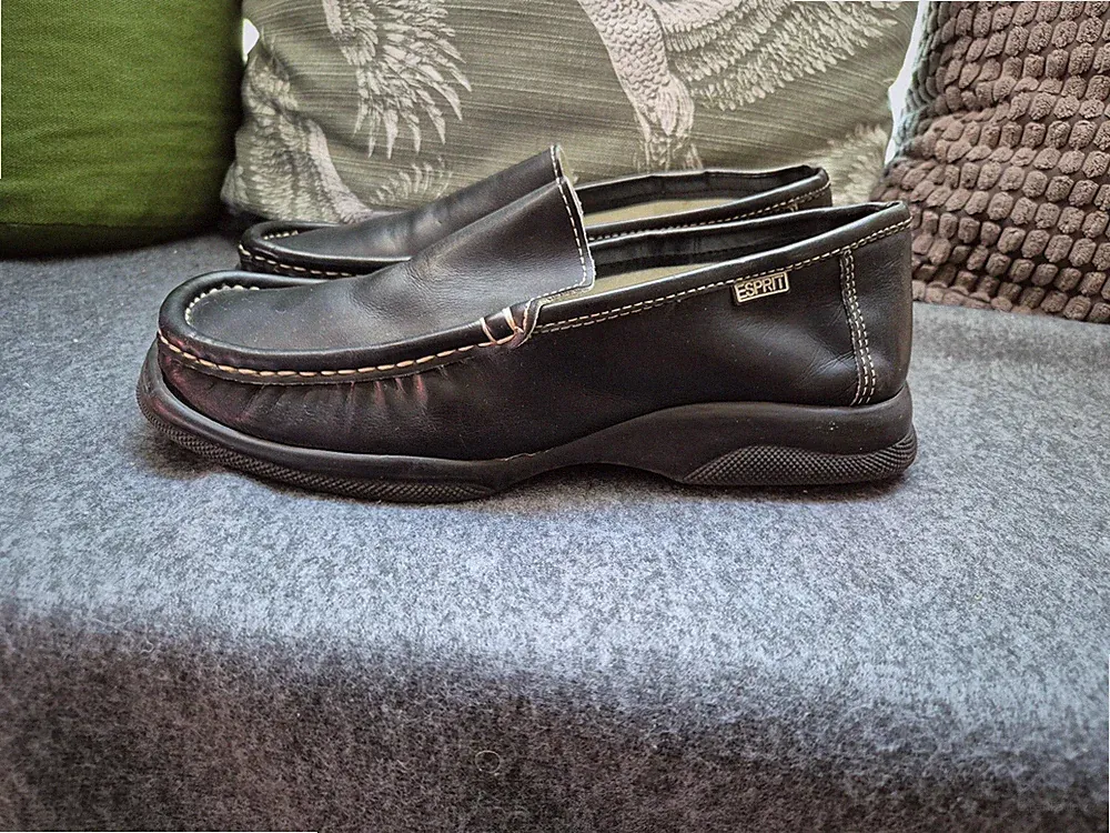 Loafer, flache Schuhe von Esprit in Gr. 37, schwarz