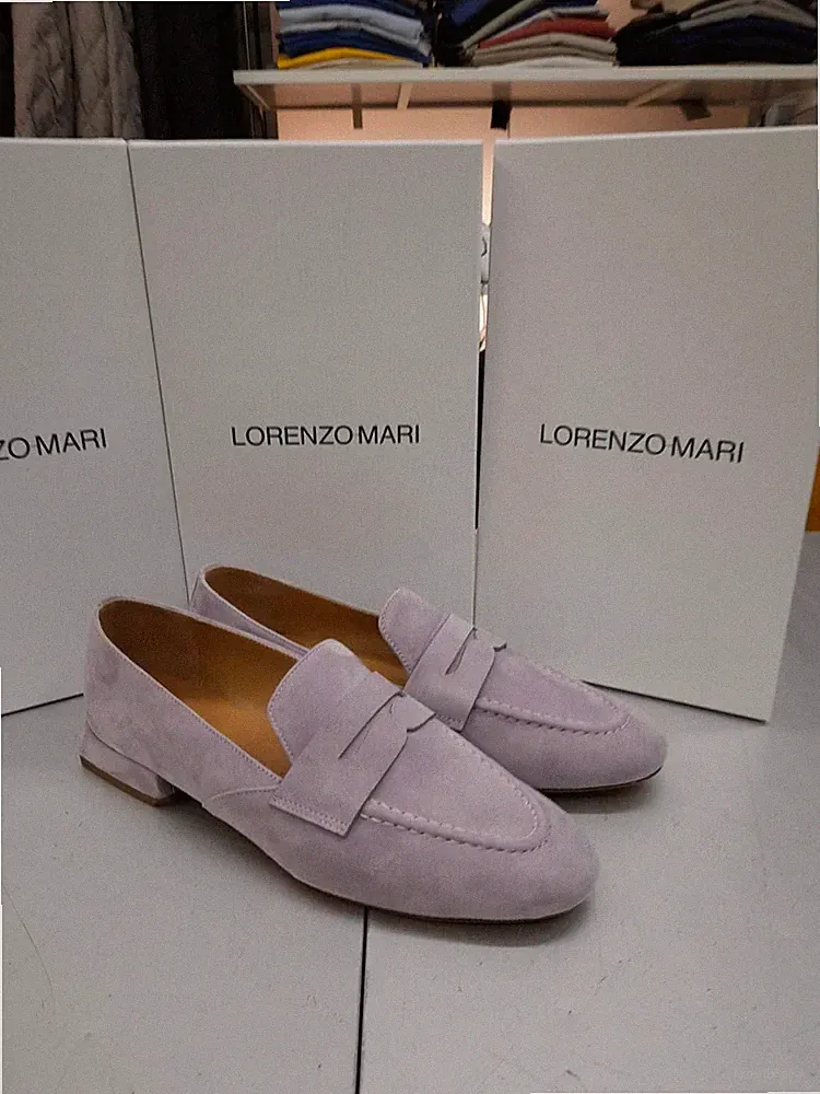 Lorenzo Mari Echtleder Bluette oder Wildleder Lavendel Halbschuh. Absatz 3 cm