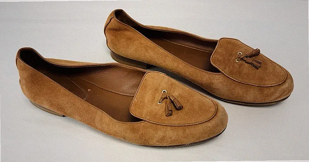 Loro Piana Joan Charms Damenschuhe Wildleder-Halbschuhe braun cognac flach Größe UK7