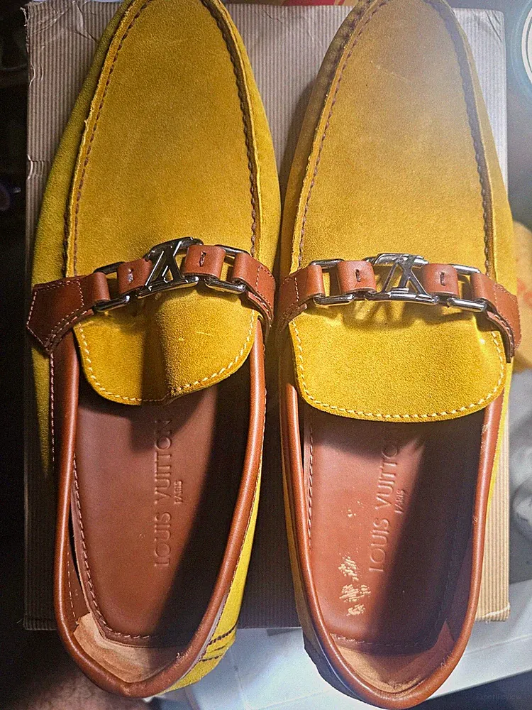 Louis Vuitton Herren Mokassins Slip-On Wildleder gelb/braun EU 47 Logo