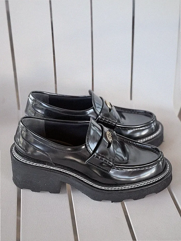Louis Vuitton loafers 38