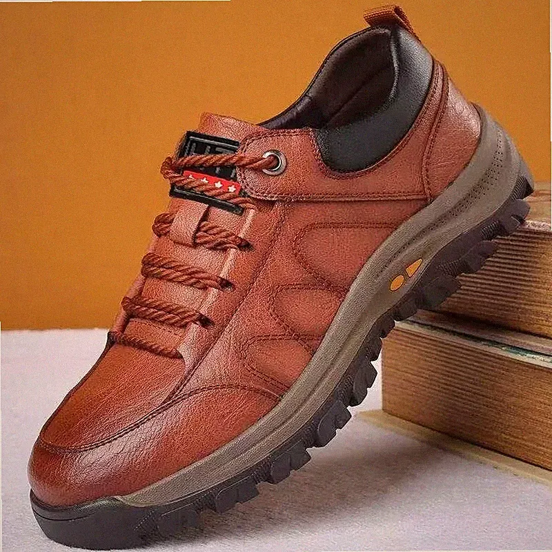 Luxusschuhe der Marke Casual Slip auf formellen italienischen Halbschuhen...