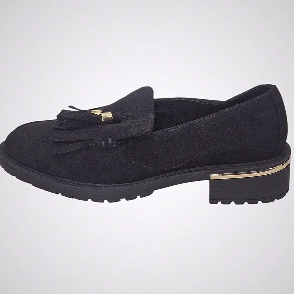 M&S Collection Damen-Halbschuhe schwarz Wildlederimitat Quaste Goldrand