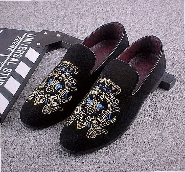 Neu Frühling Herren Samt Halbschuhe Party Bestickt Samt Hausschuhe Fahren Mokassin