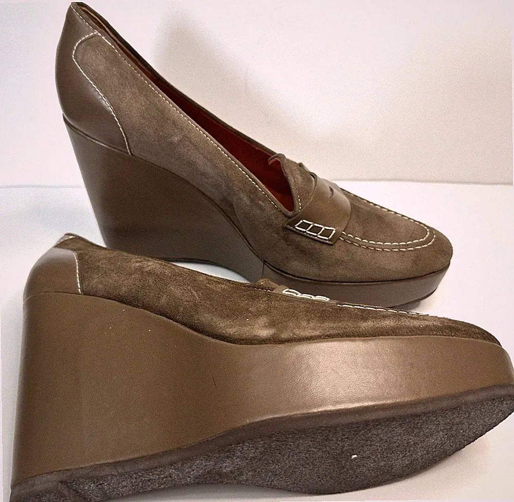 Neu! Penelope Chilvers UK7 EU40 US9 Braun Wildleder/Leder High Wedge Loafer Schuhe