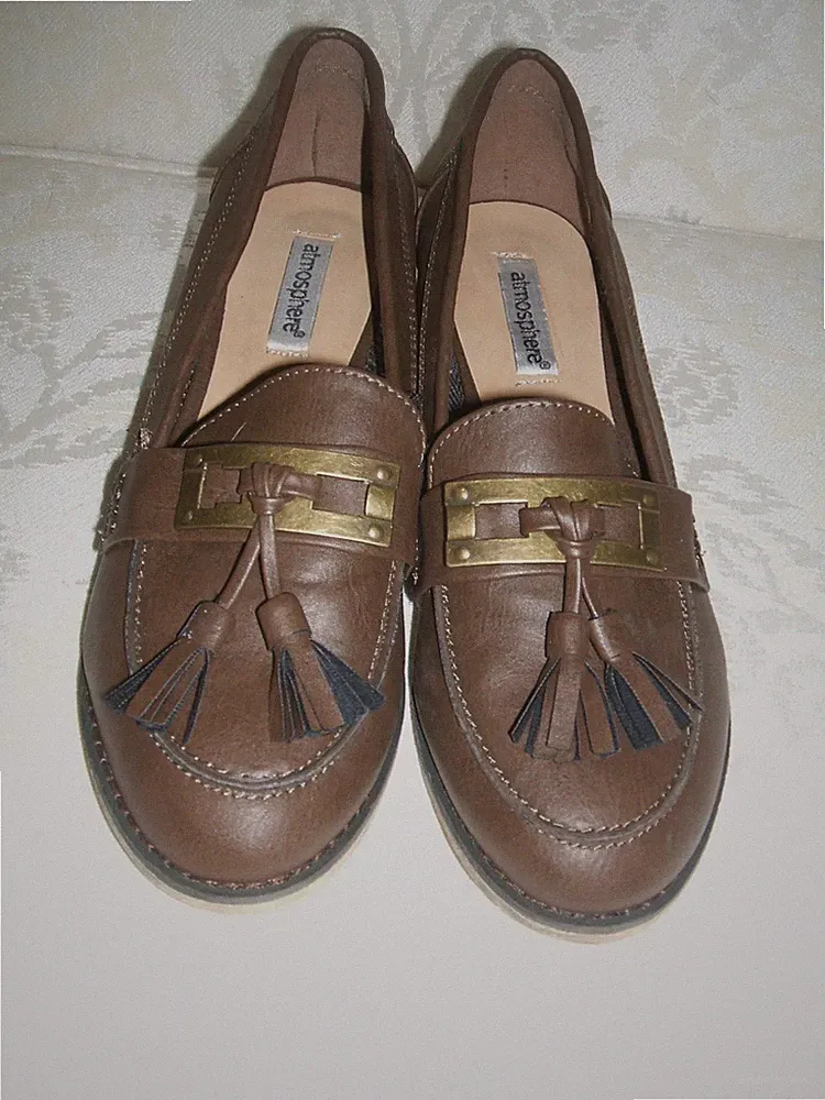 NEU PRIMARK GR 5 38 MITTELBRAUN FLACHE HALBSCHUHE SCHUHE MIT QUASTEN
