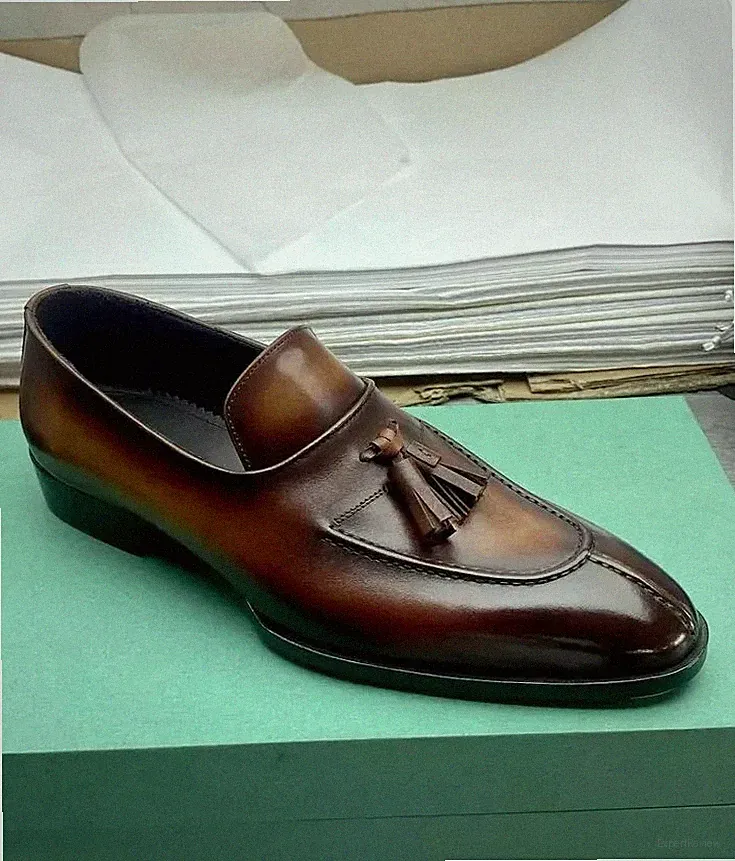 Neue handgefertigte Halbschuhe formell braun Leder Slipper Herren elegant schwarz Quaste Schuhe
