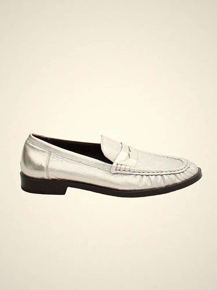 Neuwertige flache Damenschuhe Samt UK 6 silber 100% Leder Loafer
