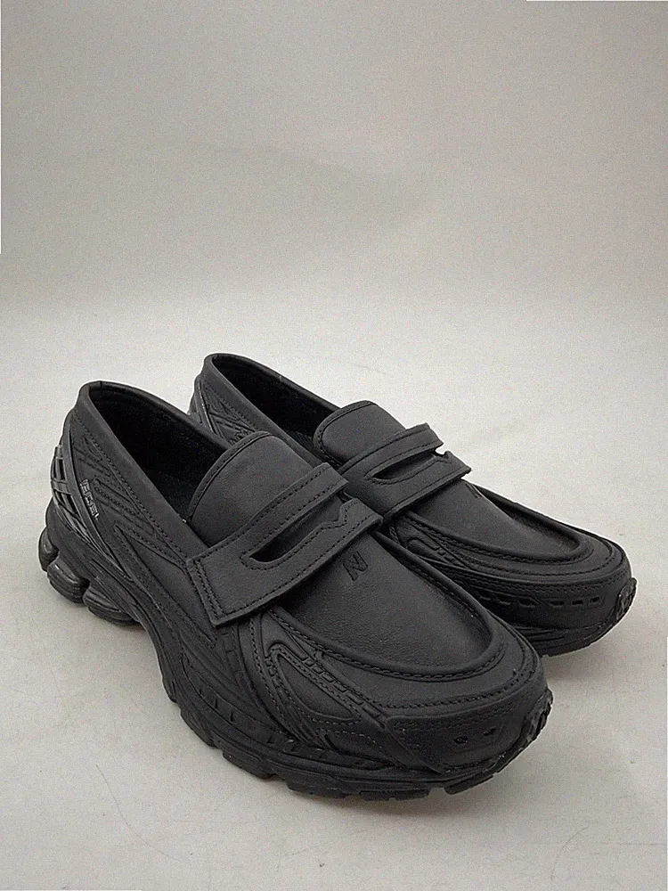 46.5 Sportschuh