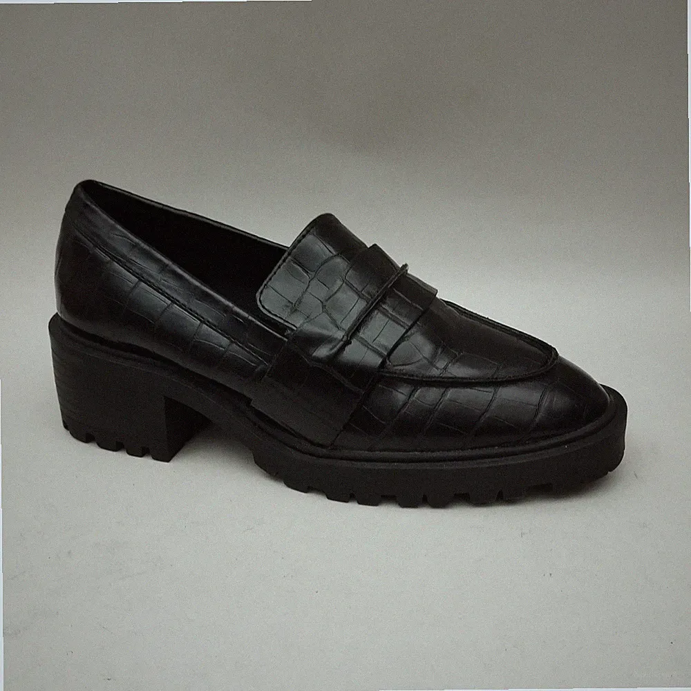 Next Loafer Schuhe Damen 3,5 schwarz Kunstleder Slipper Plateau klobig Kroko