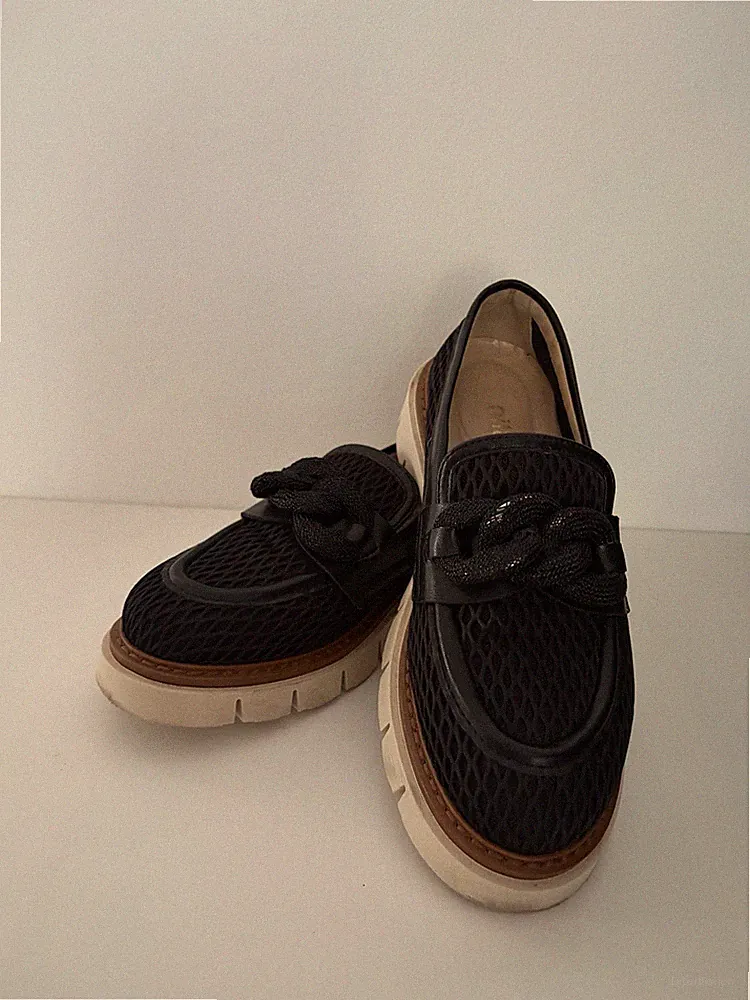 Nila & Nila Damen Loafer in Schwarz mit Mesh-Optik