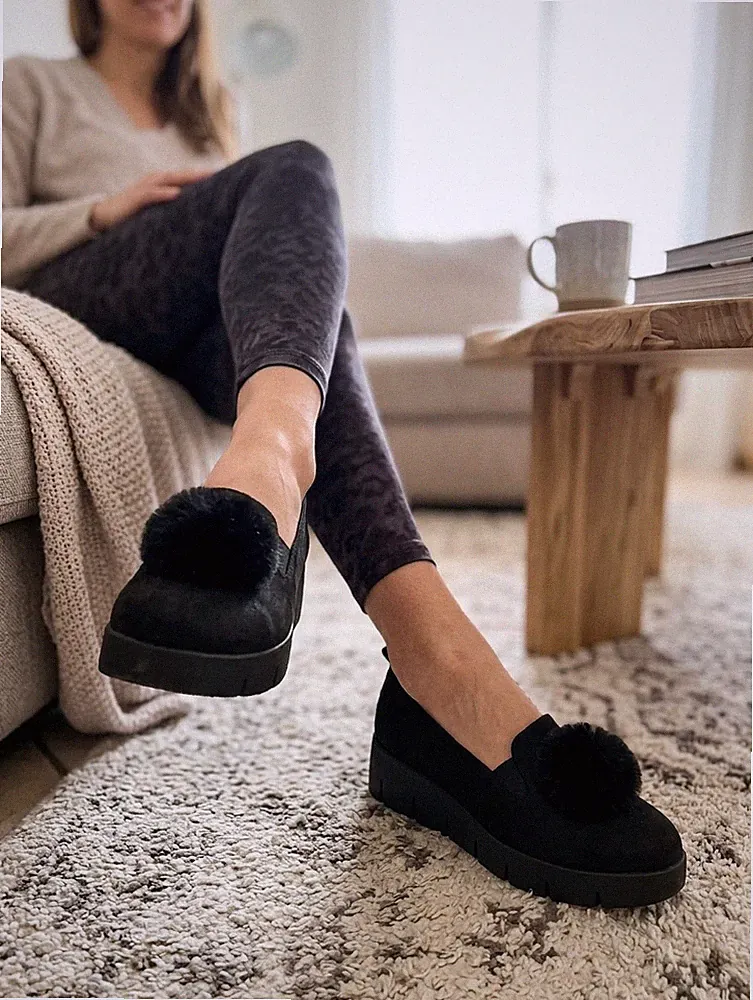 obsel Damen Halbschuhe Leder schwarz mit Pon Pon flach EU 40 rutschfeste Sohle