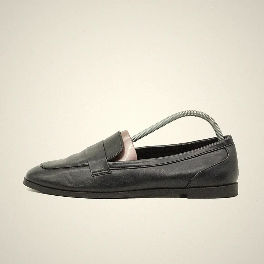 Old Navy Damen City Loafer schwarz Leder Niedrig Blackjack Pennyloafer EU 38,5