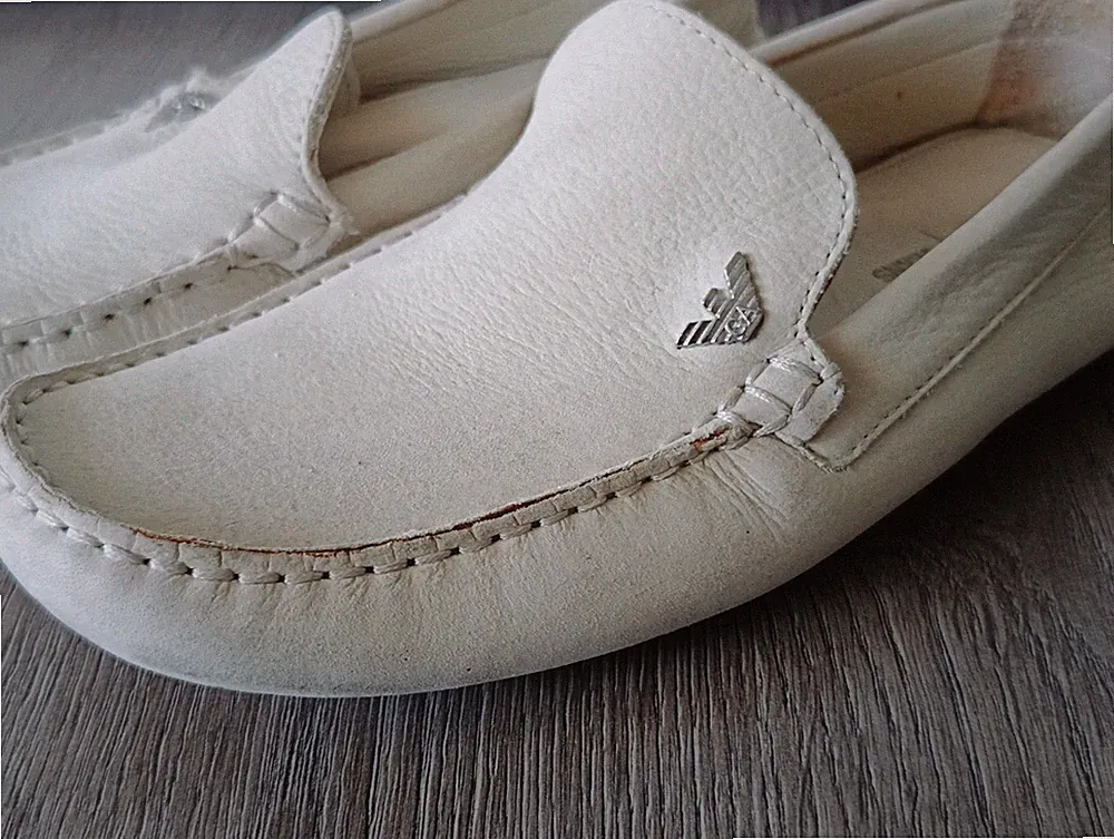 Original Armani Slipper Loafer Echtleder Beige/Creme Gr. 39 NEUWERTIG
