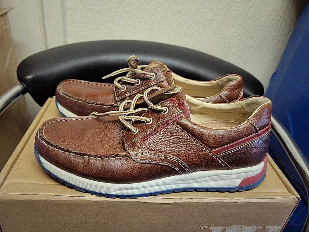 Output Herren Echtleder Freizeitschuhe (enge Passform) in Braun Größe UK 8