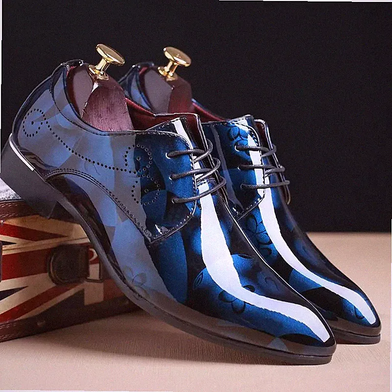 Oxford Brogue Halbschuhe Poloshirt Blau Schnürung Glänzend Kunstleder 101182