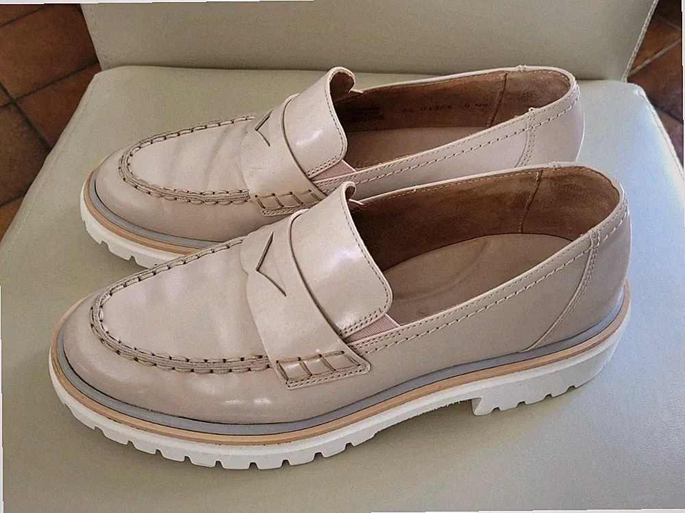 37.5 Loafer