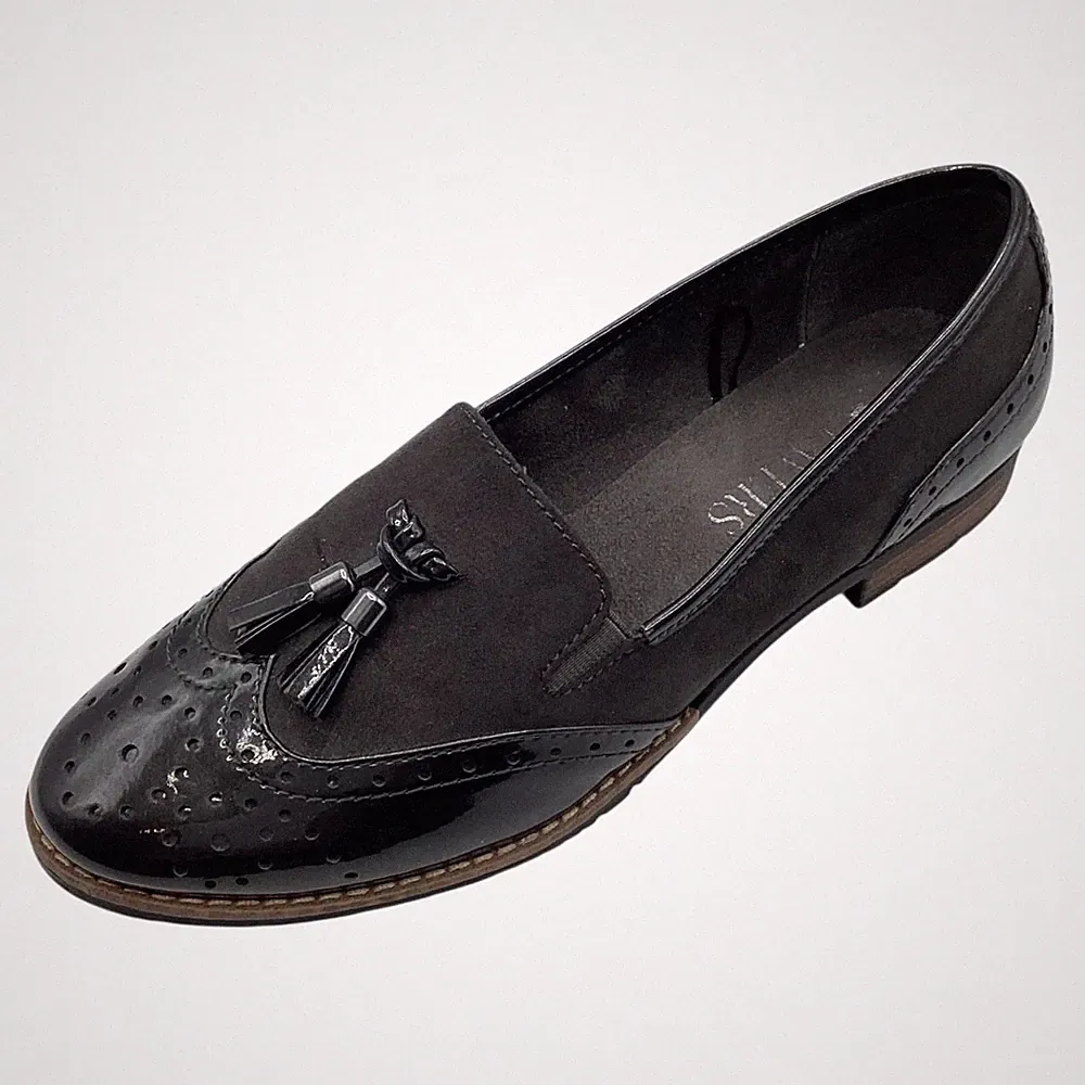 Pavers schwarze Damen-Halbschuhe breite Passform UK 5H Wildlederimitat Lack Quaste Slipper