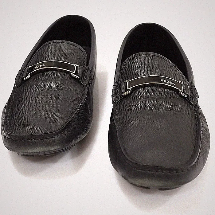Prada 2DD159 Schwarz Saffiano Leder Silber Schriftzug Herren Driving 147339240 [U]