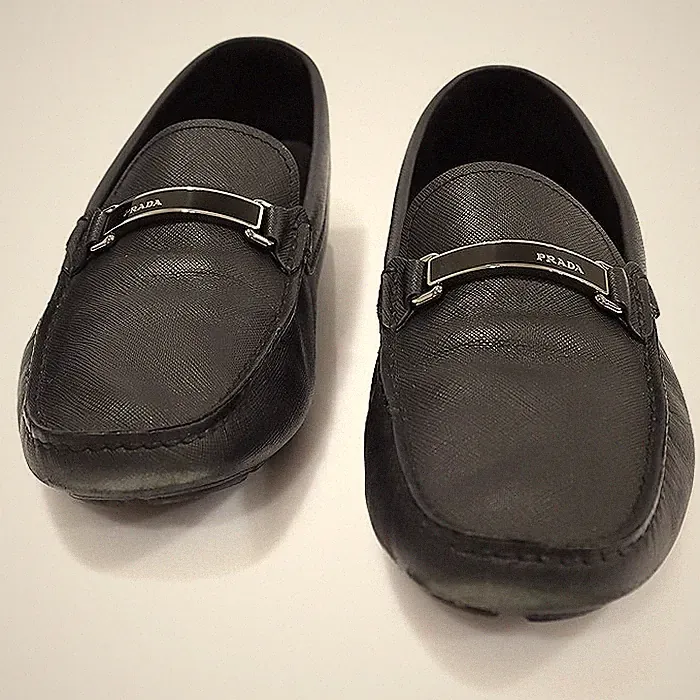 Prada 2DD159 Schwarz Saffiano Leder Silber Schriftzug Herren Fahren 93300747 [U]