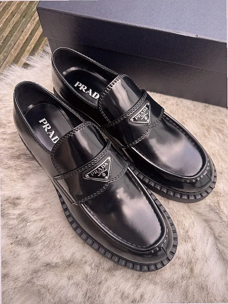 PRADA 35mm Loafer Black Brushed Leather | UK9,5 US10,5 EU44,5 | Chocolate Schuhe
