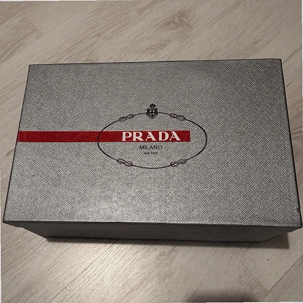 PRADA America's Cup Herren Sneaker Low Top Gr. 45 blau/weiß/rot neu Karton
