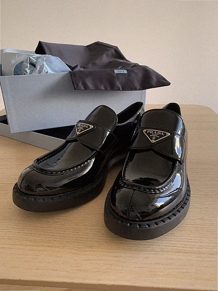 Prada Black Patent Leather Loafers New! OVP! 41