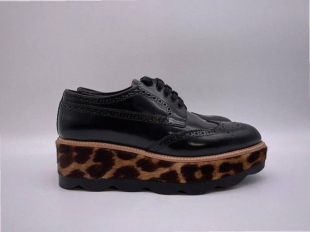 Prada Loafer Damen Brogues Schwarz EUR 38
