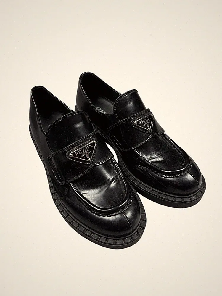 Prada Loafer Schwarz Leder Triangle Logo Größe 38
