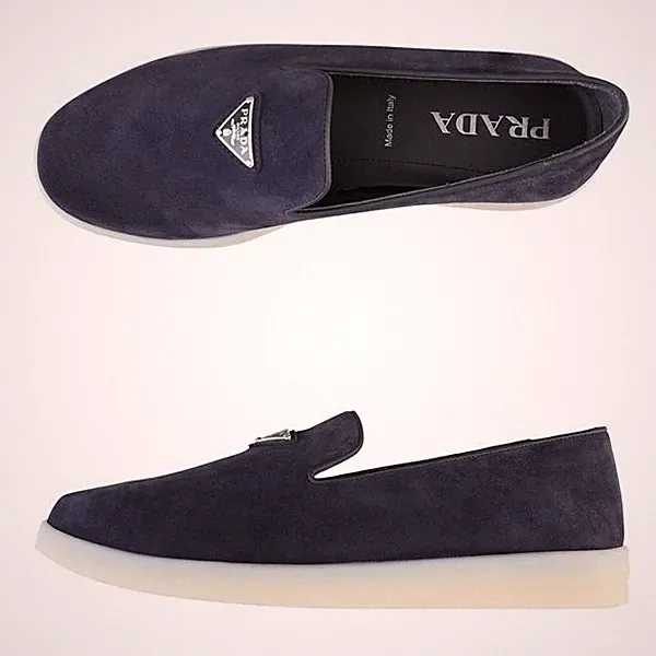 Prada Männer Triangle Wildleder Loafer Blau 2DG121 103 F0008 47441420 [U]