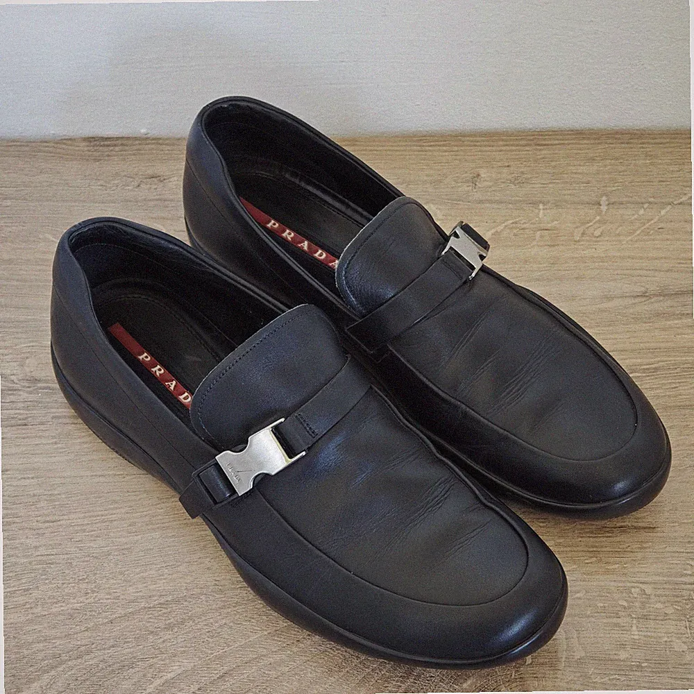 PRADA Men's Black Leather Buckle Loafer Shoes - size UK 9 - US 10 - EU 43