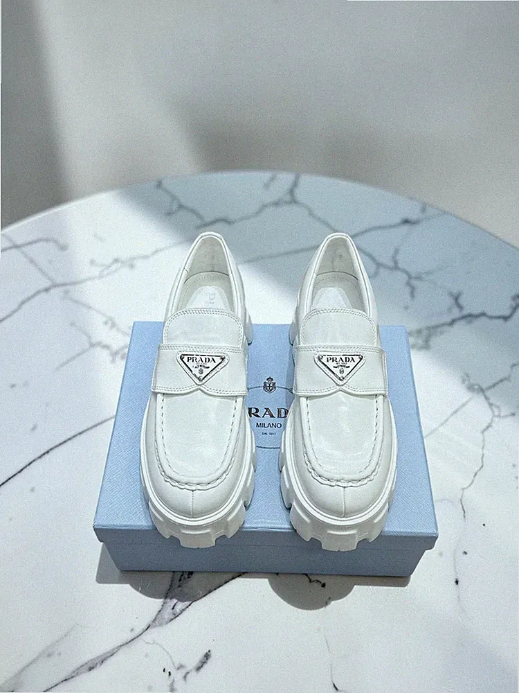 Prada Monolith Loafer Lackleder Damen Schuhe Gr. 39 – Wie neu