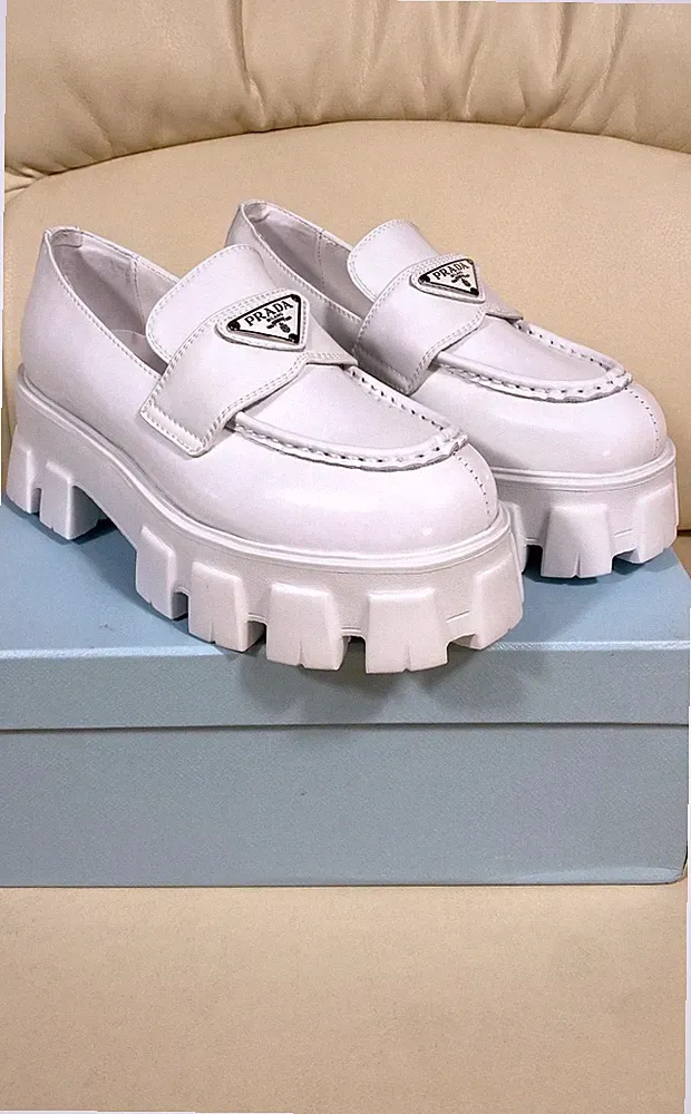 Prada Monolith weiß Loafer Shoes Gr. 37