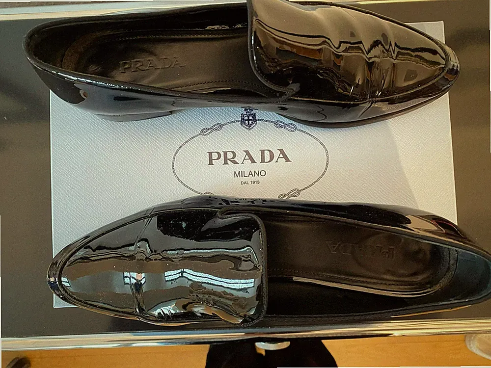 PRADA Original Damen Loafer schw. Lack neuwertig 1 A (2xgetragen), Gr. 40