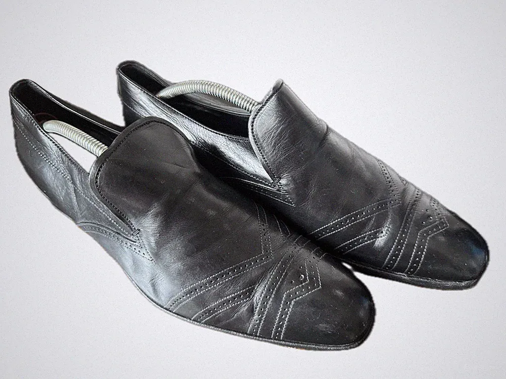 Prada Preloved Herren Loafer Halbschuhe Slipper Schwarz Größe 43,5 Klassisch