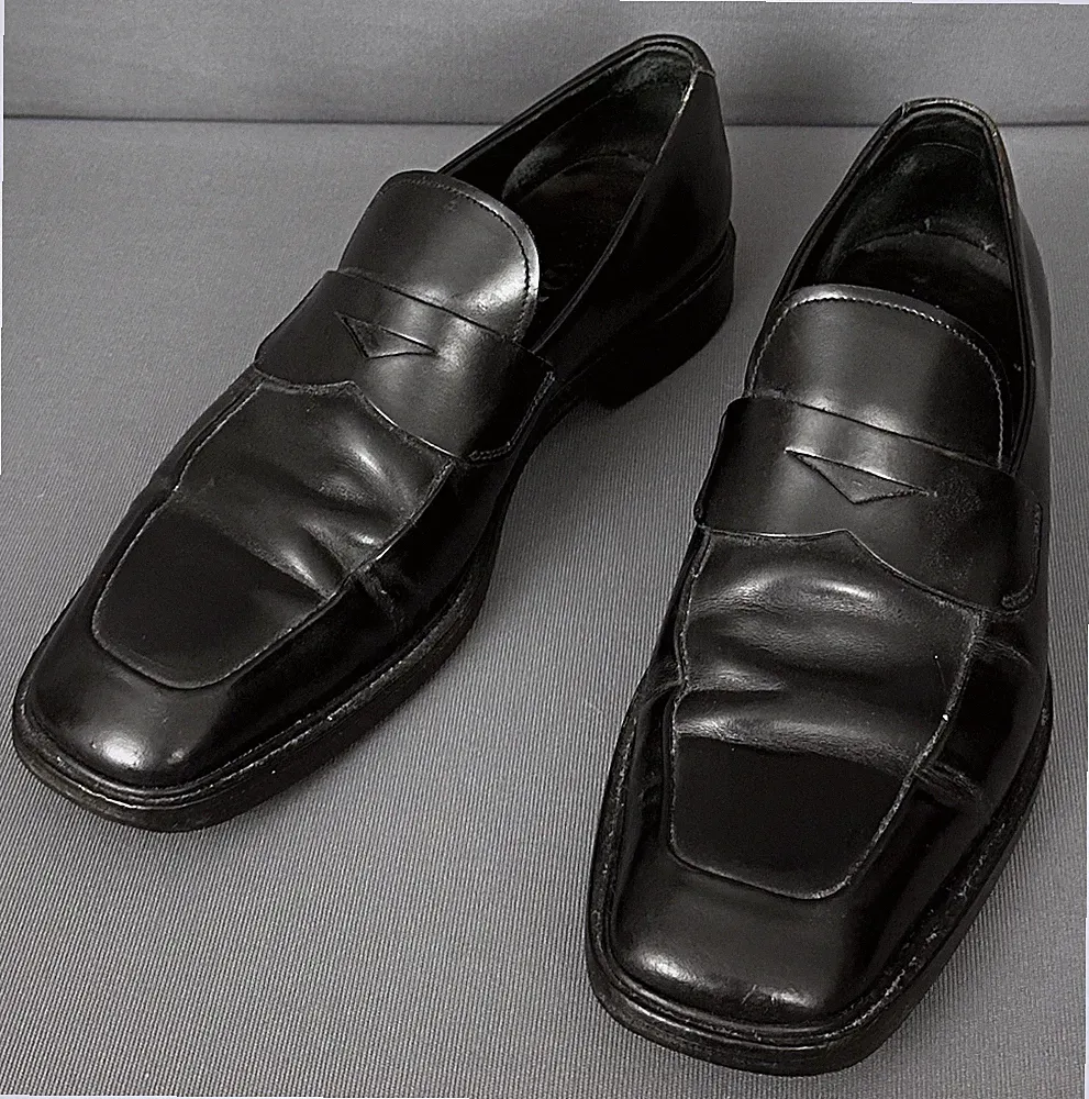 PRADA SCHUHE - schwarzes Leder - Herren Größe UK 8,5 - EU 42,5