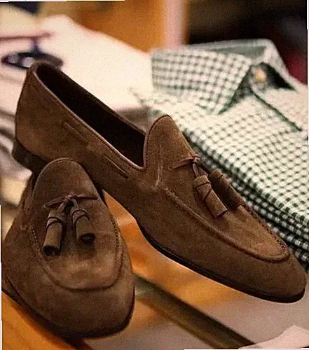 Premium handgefertigte braune Wildleder Leder Halbschuhe für Männer klassische Quaste elegante Schuhe