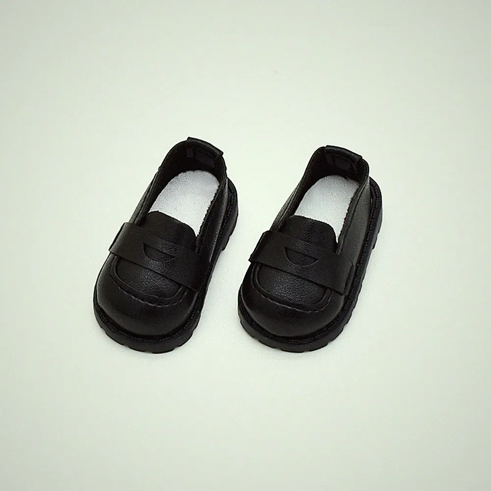 Puppen-Loafer mit Nähten Dollenschuhe strukturierte Form