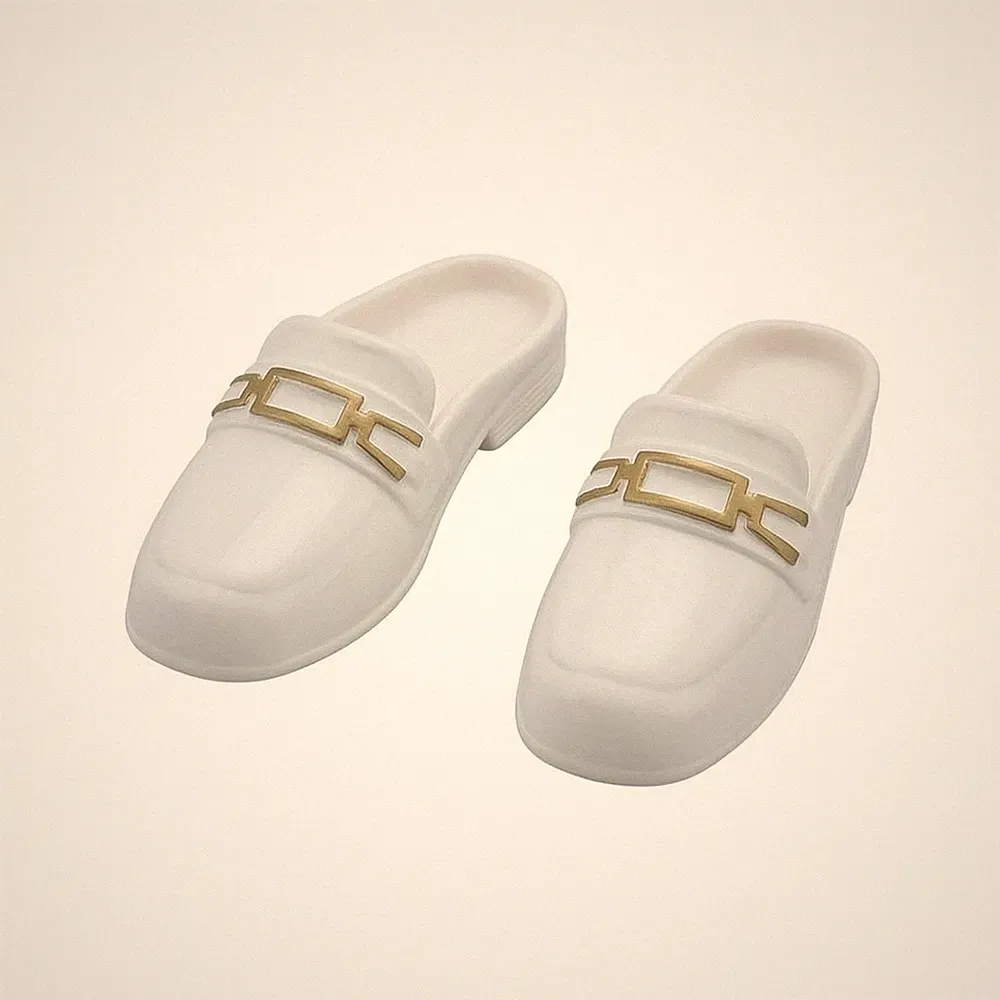 Puppen-Slipper mit Goldkette Maßstab 1:6 Puppen-Loafer Geschlossene Spitze
