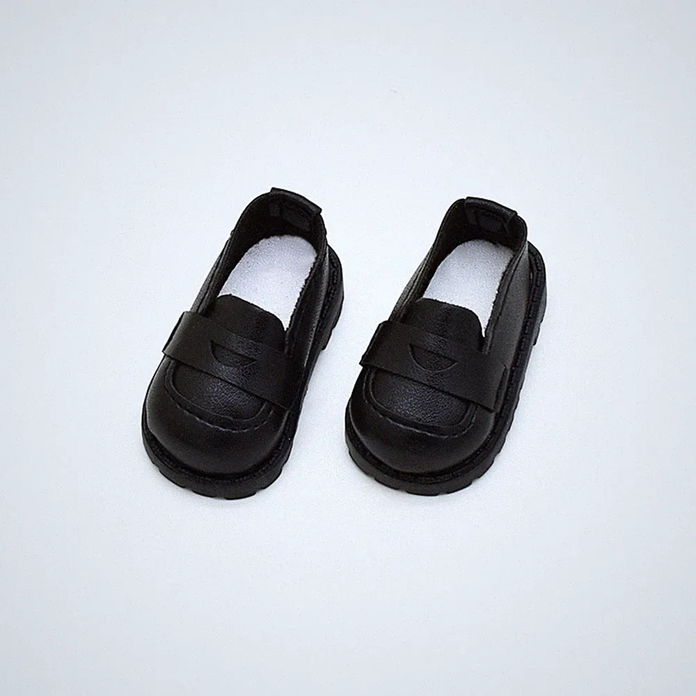 Puppenhalbschuhe schwarze Sohlen Kinderzubehör schlanke Kanten