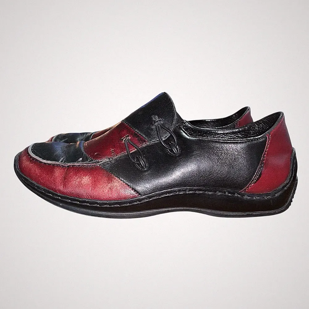 RIEKER ANTISTRESS Celia 51 Women's Slip-On Loafer Black Red US 7 EU 38