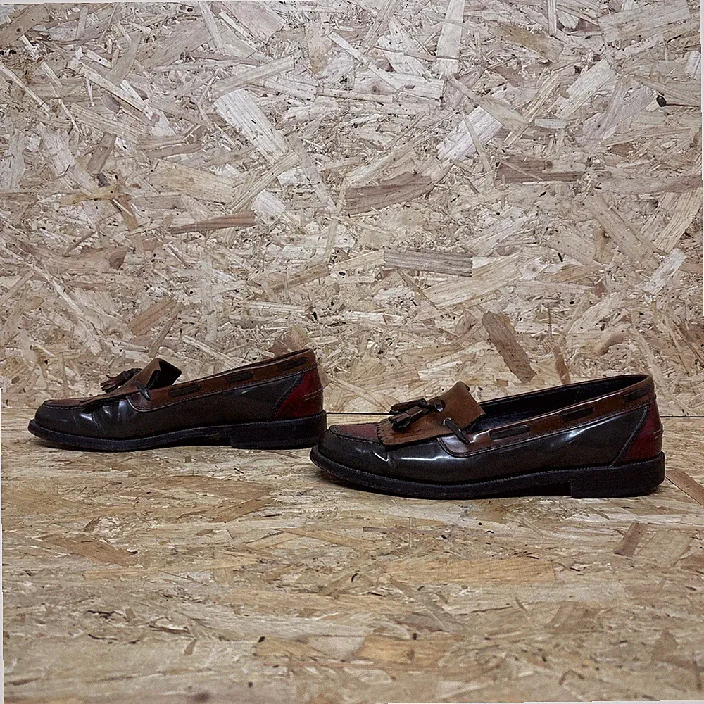 Russell & Bromley KEEBLE 3 Größe 9,5 UK Herren Quaste College Halbschuh UVP 275 £ 5E