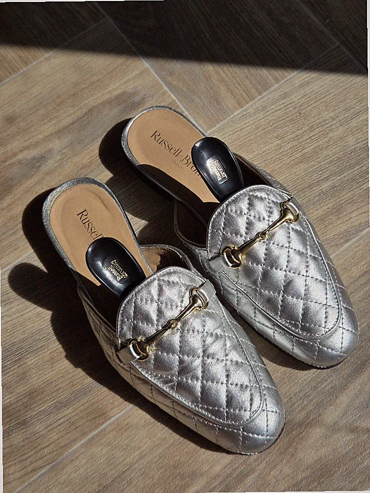 Russell & Bromley silberne gesteppte Leder Halbschuhe, Größe EU 36 / UK 3