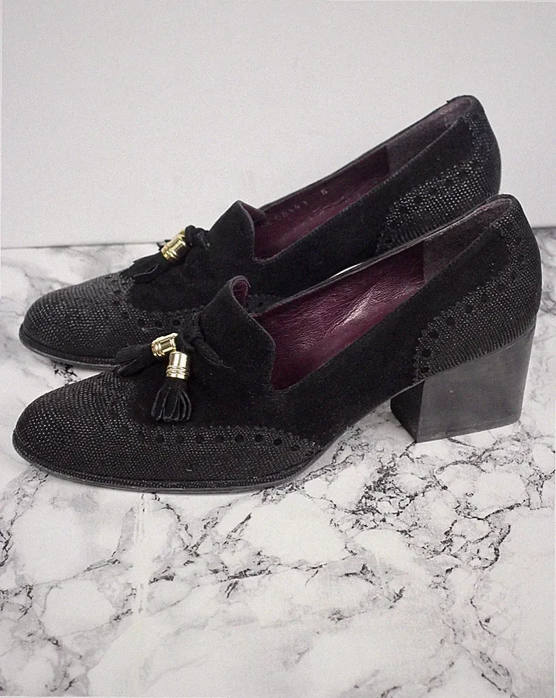 Russell & Bromley Stuart Weitzman schwarze Wildleder-Loafer mit Absatz, Größe EU 39 / UK 6