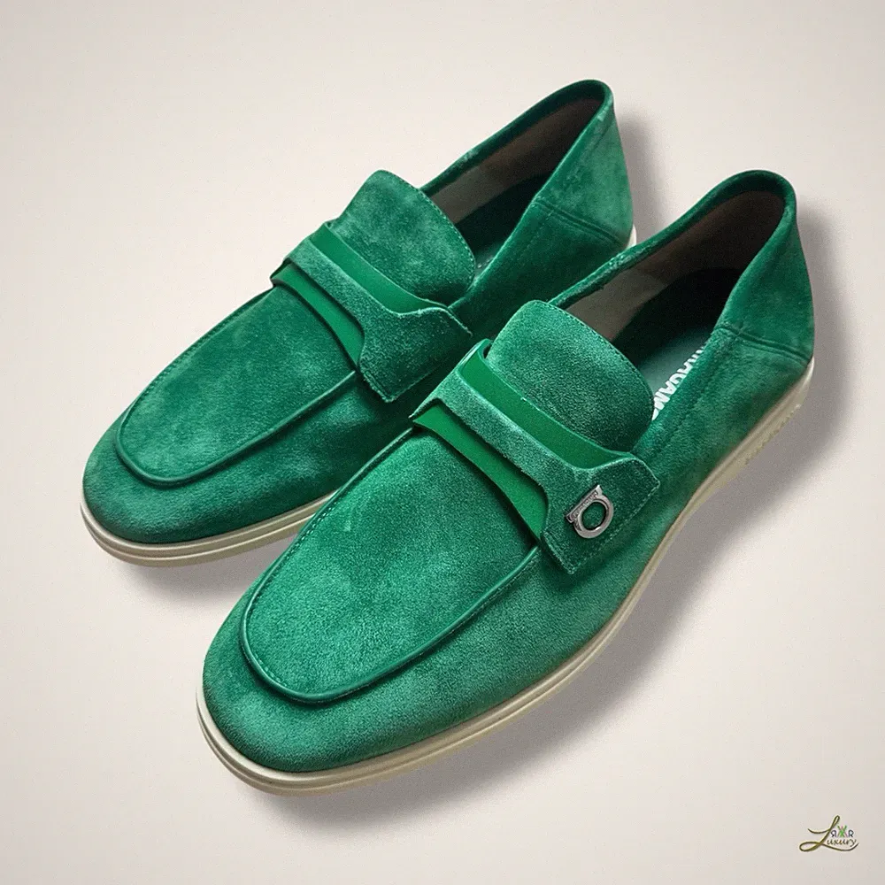 Salvatore Ferragamo Drame Halbschuhe Grün Wildleder Slipper Größe EU 44 Made in Italy