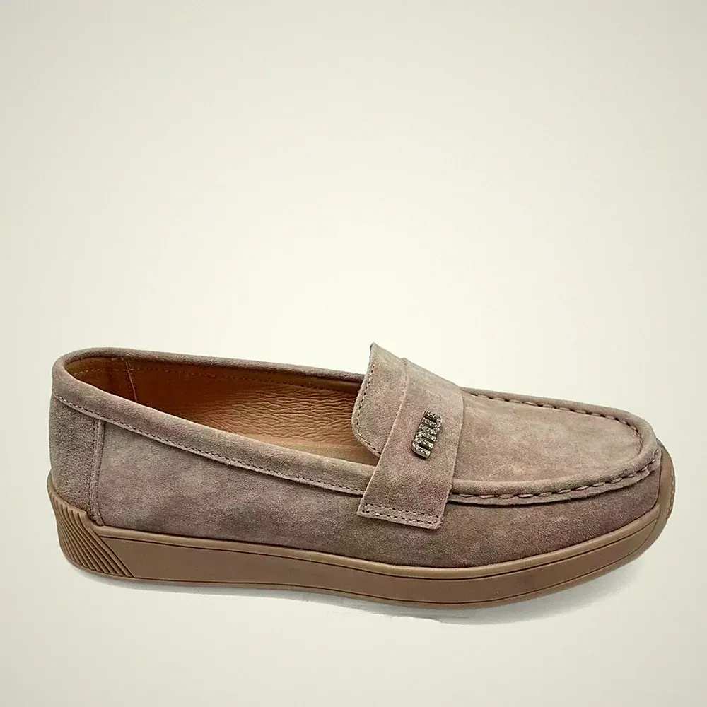 Santino Milano Damen Beige Wildleder Keilabsatz Loafer Freizeit SAN6590-26103BEI