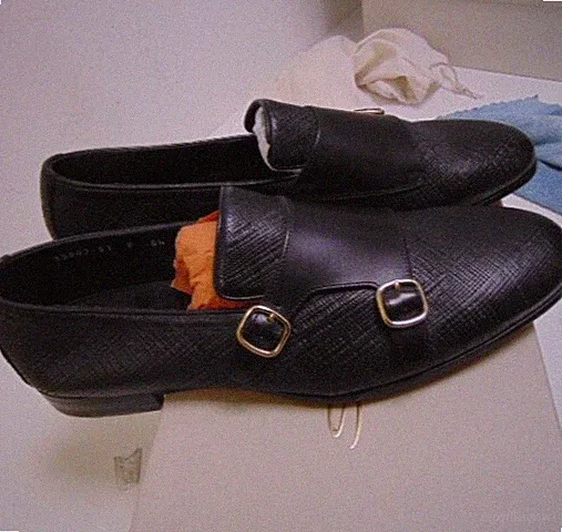 SANTONI DOPPELSCHNALLE ECHTLEDER GR 42,5 850,00 KARTON SAN-AA0Z