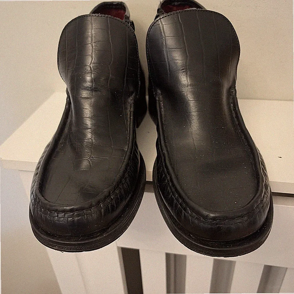 Saxone Herren UK 11 Schwarz Kroko-Optik Halbschuh Stiefel Mokassinnaht Seitenreißverschluss Schuhe